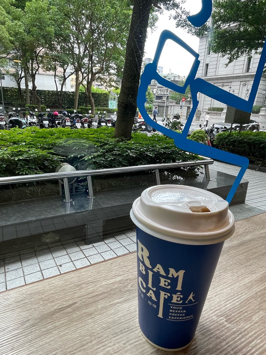 Ramblecafé漫步藍咖啡-信義松勤店-10
