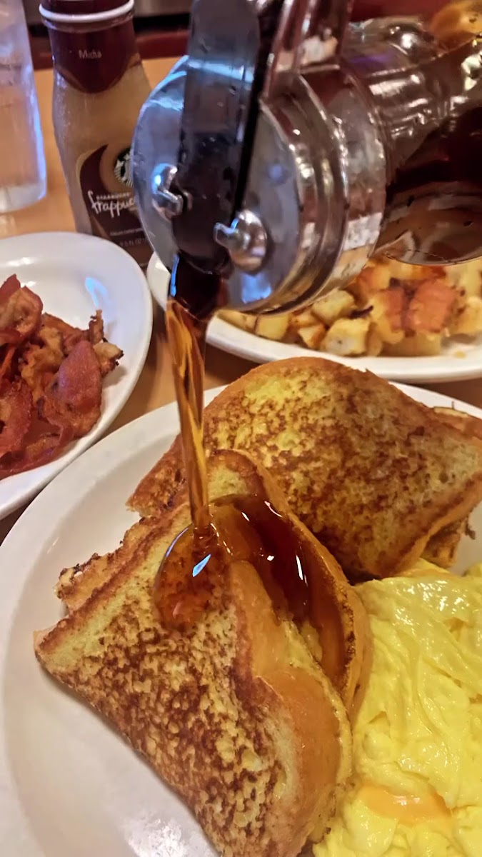 Ramblewood Diner-2