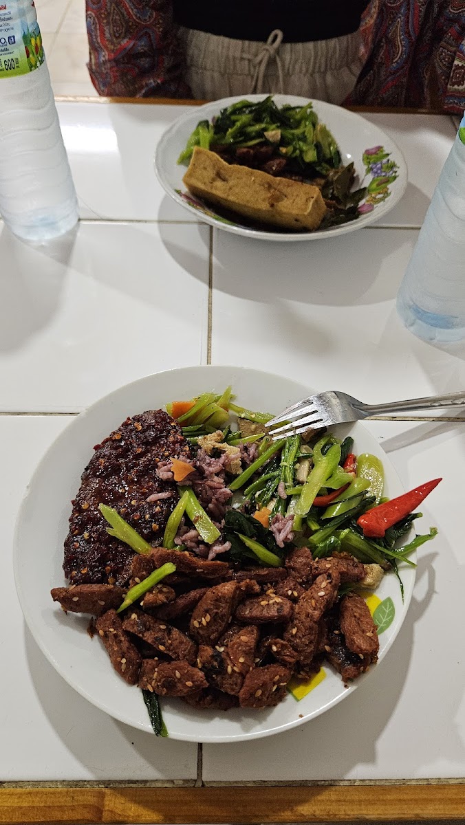 Ranahat Je Vegan Restaurant-9