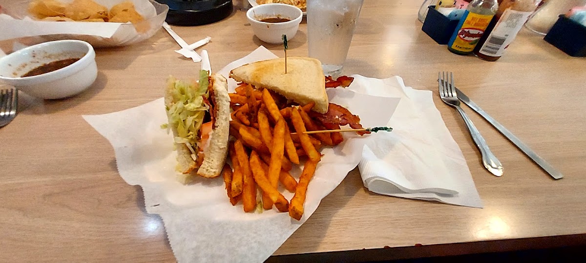 Ranch Grill Restaurant-7