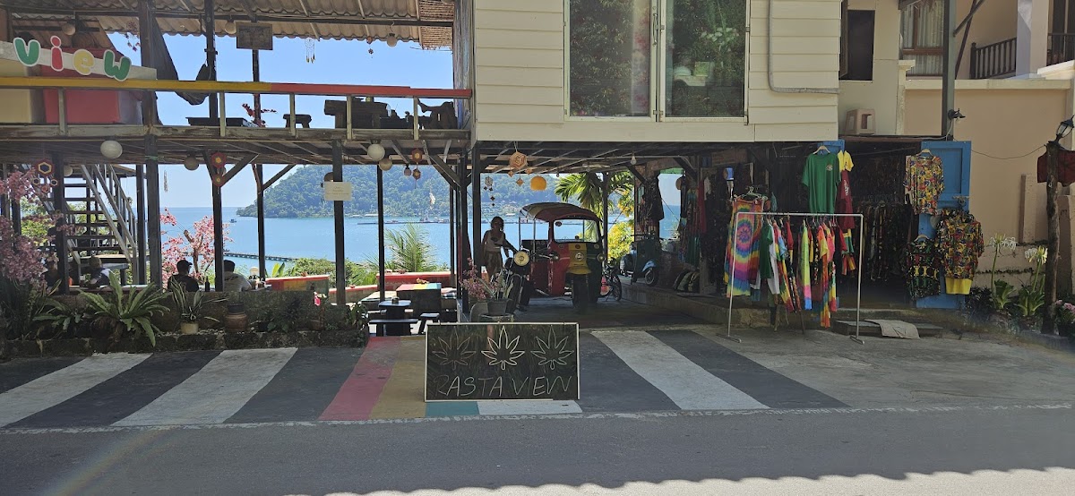 Rasta View-3