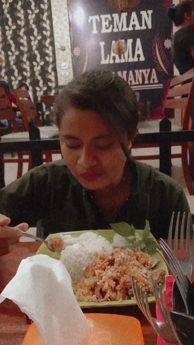 Ratu Sari Restaurant-2