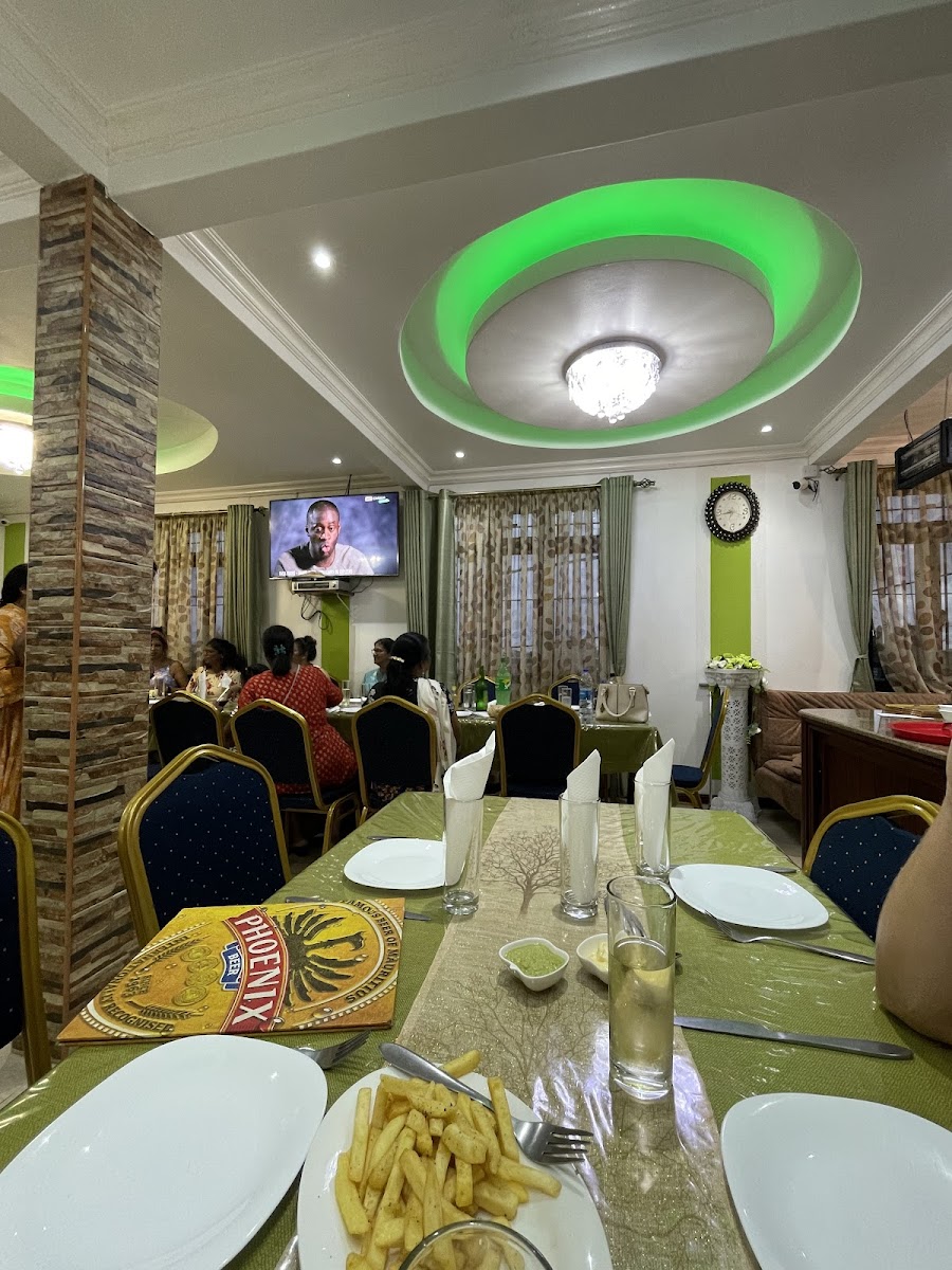 Ravi Family Resto