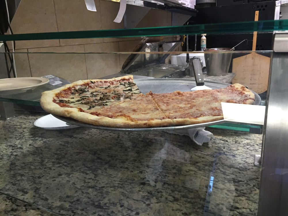 Raymond's Pizza-2