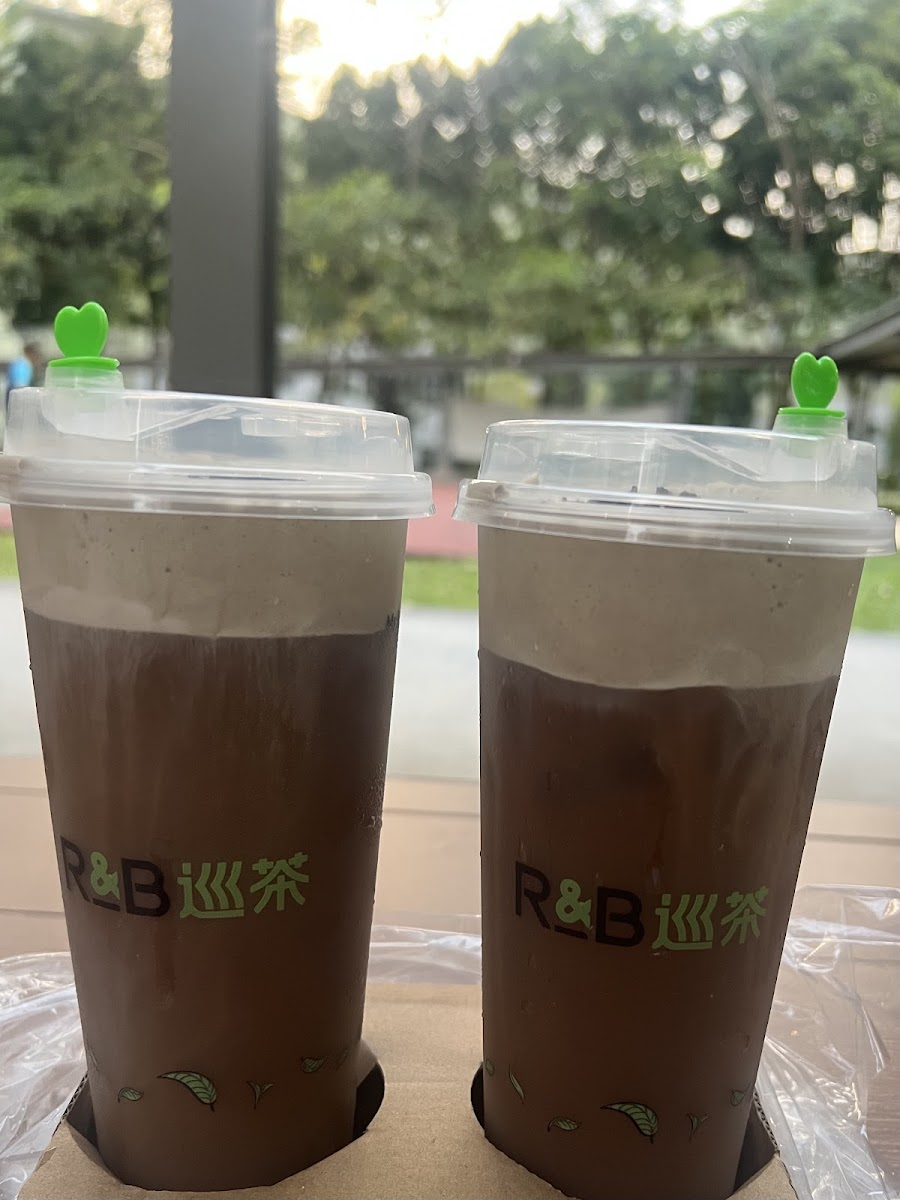 R&b Tea-10