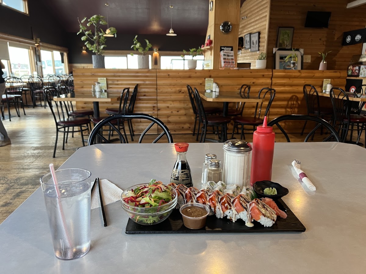 Red Bull Family Restaurant & Lounge-3