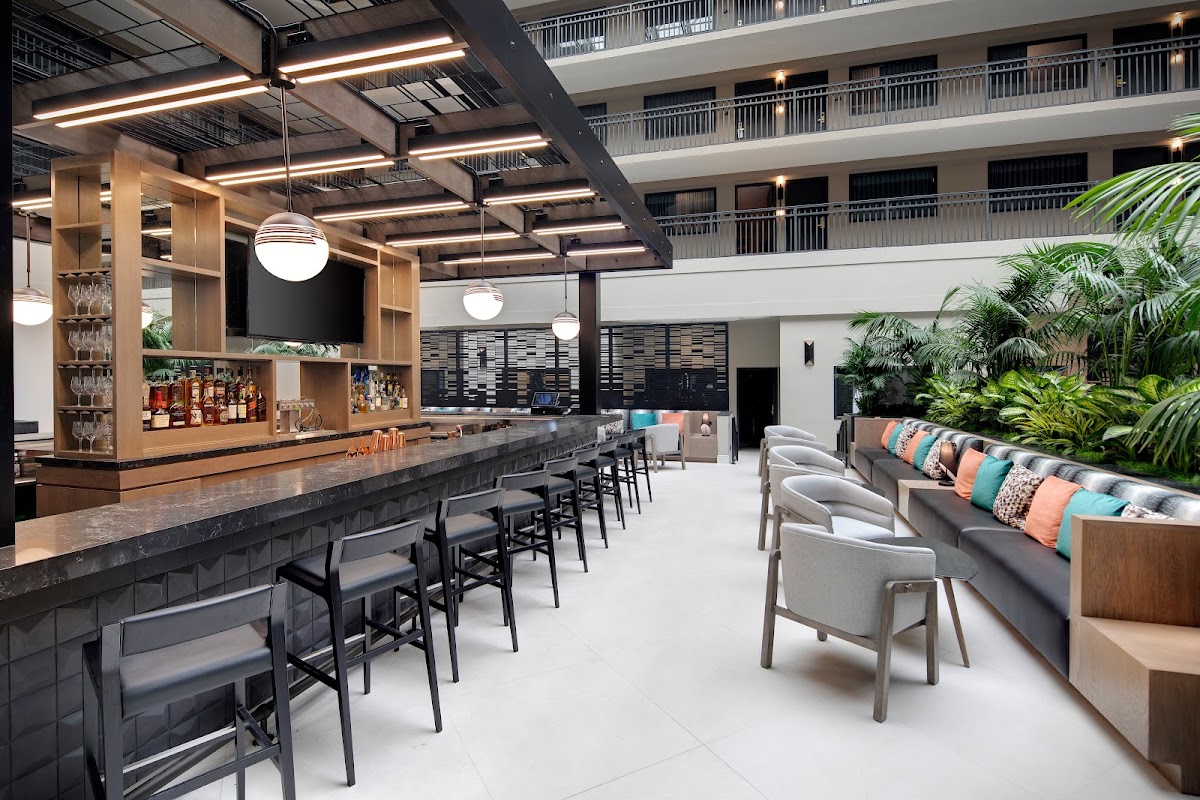 Red Oak Craft Bar And Rotisserie