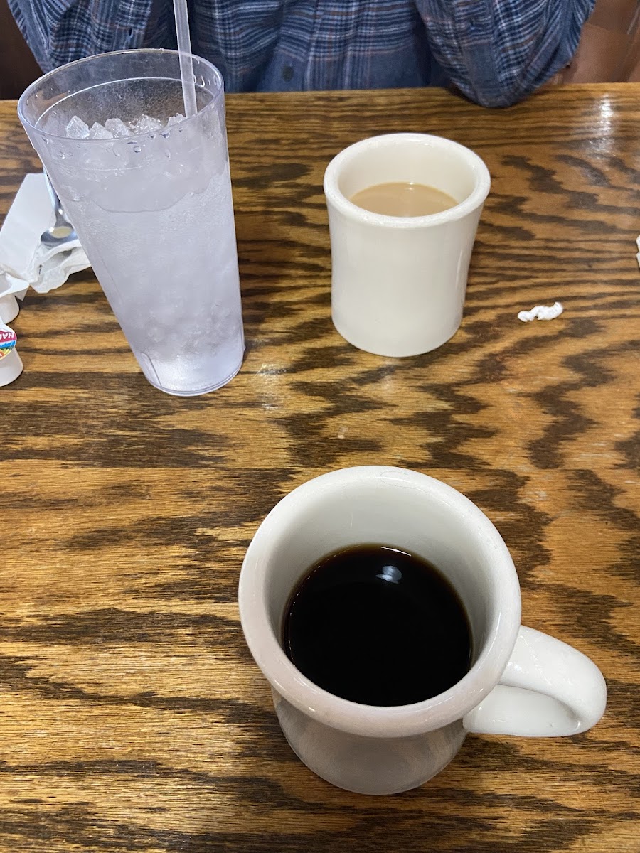 Red Rooster Cafe-5