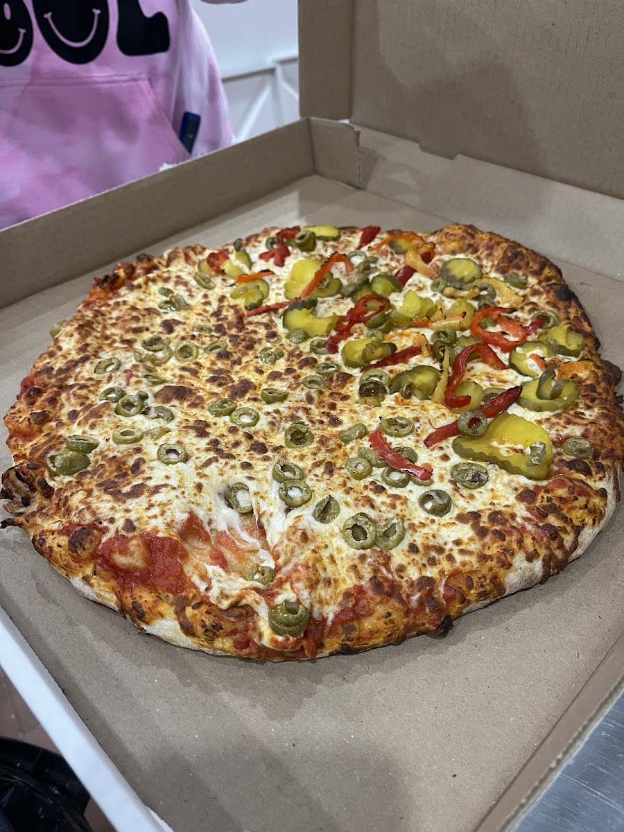 Ref's Pizza & Ice Cream - Stroud-10