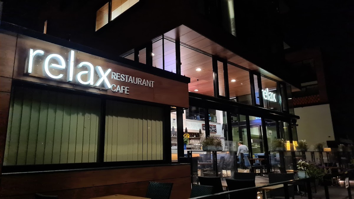 Relax Café - Lounge - Restaurant