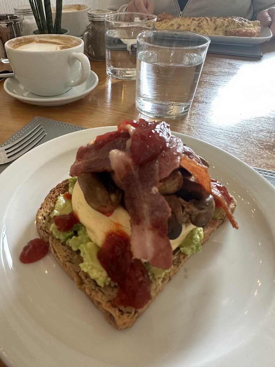 Rens Coffee Bar And Kitchen-7