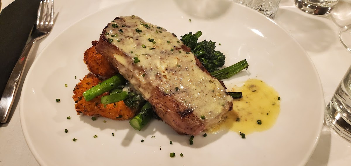 Res American Bistro-10