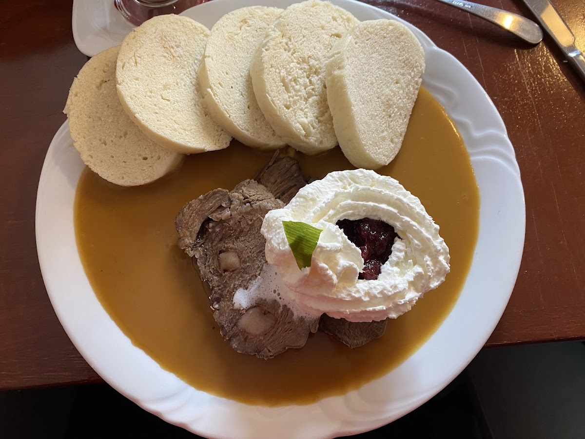 Restaurace Vlčí Jámy-3