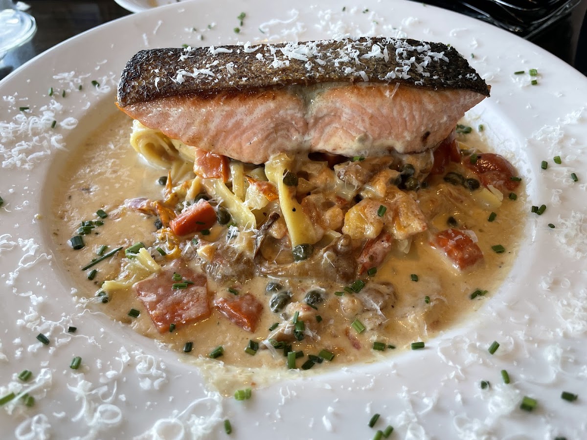 Restaurant At Alderbrook-4