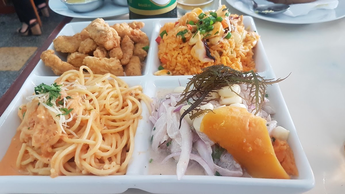 Restaurant Cevichería Ramiro's-9
