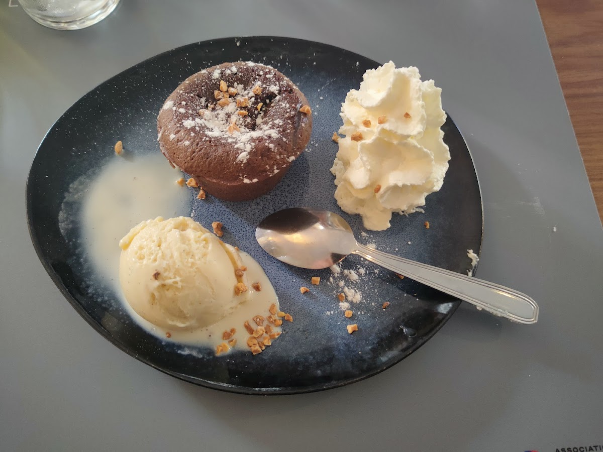 Restaurant De La Cosmétique-10