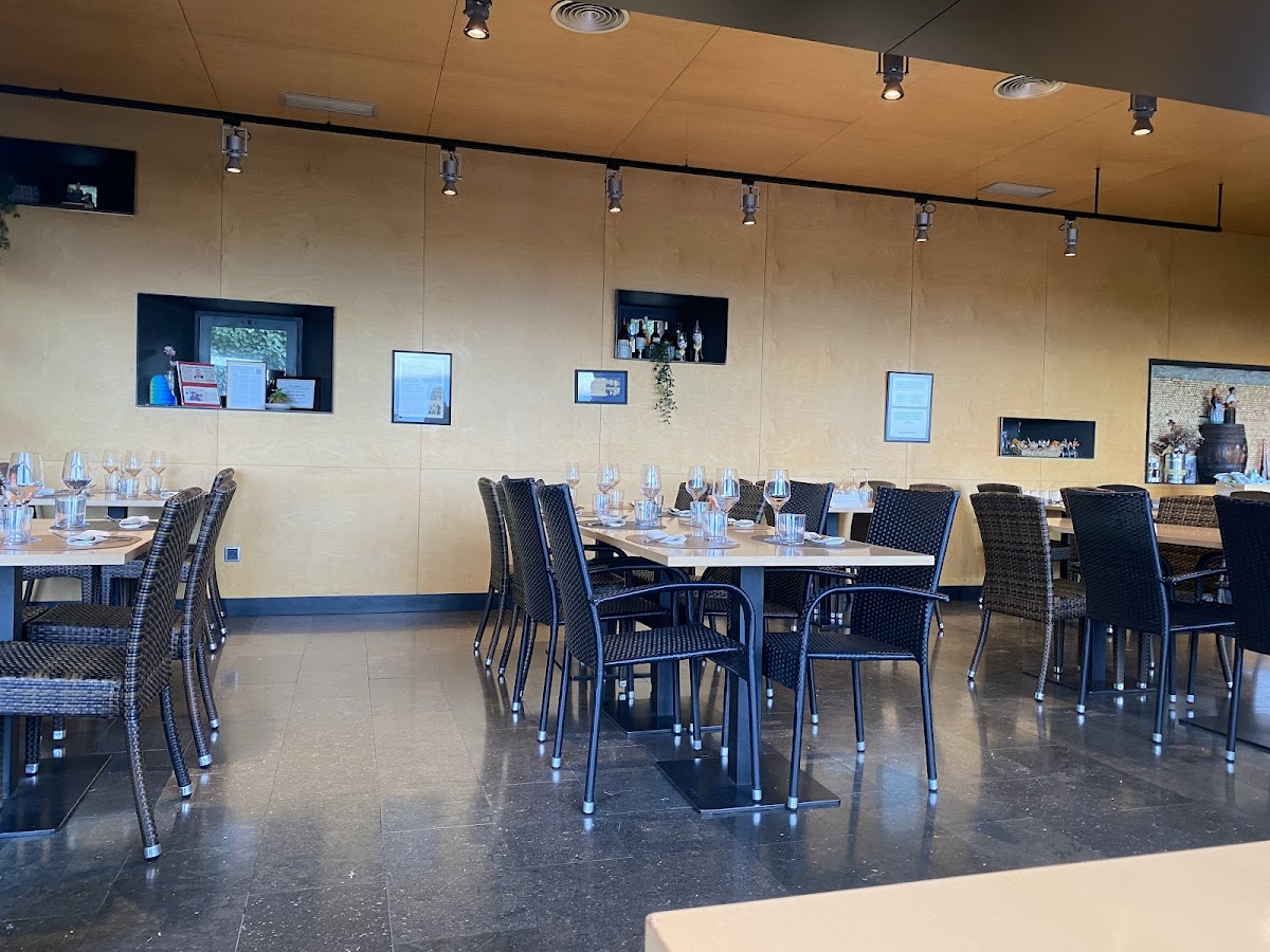 Restaurant Del Monestir De Sant Pere De Rodes-3