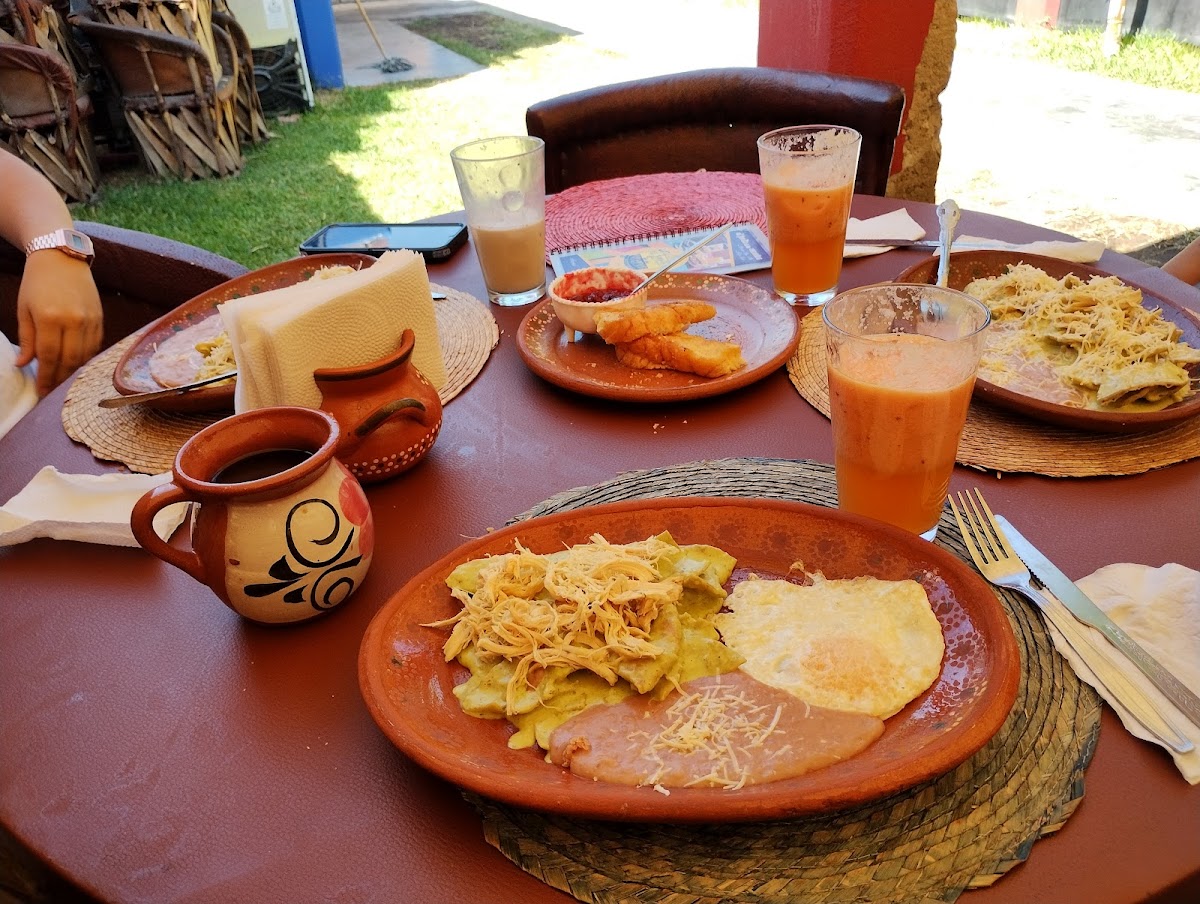 Restaurant El Jardín De Los Canarios Mezquital-9