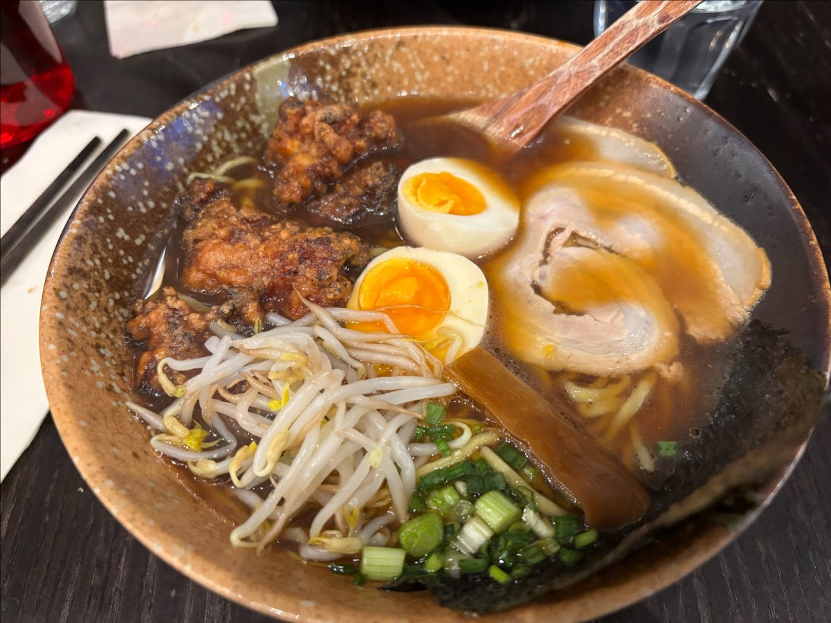Restaurant Fan Wu Ramen & Donburis-4