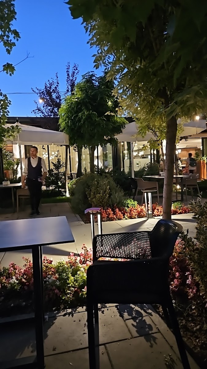 Restaurant Mero