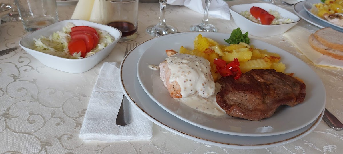Restaurant Pescăruș De Mures-5