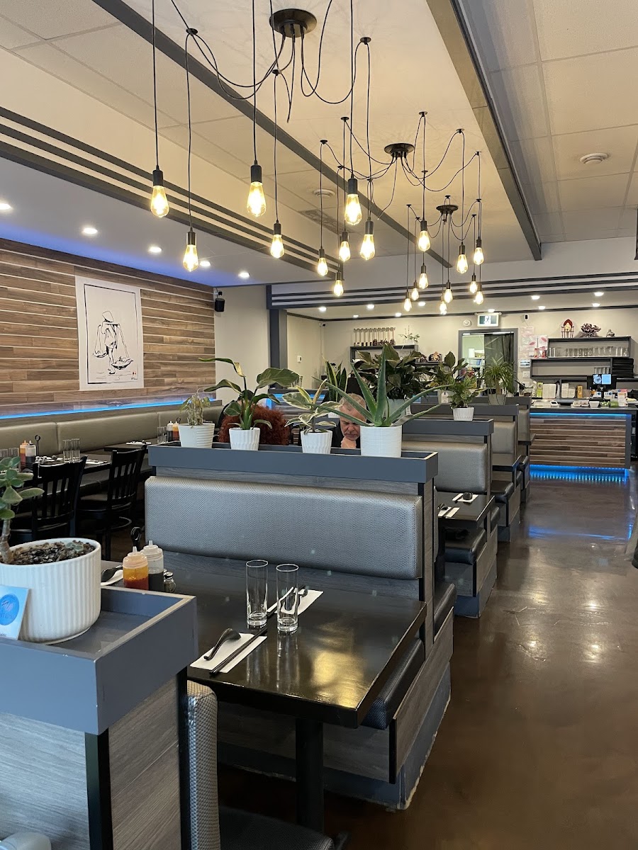 Restaurant Pho Mont Royal ( Apportez Votre Vin Byow )-3
