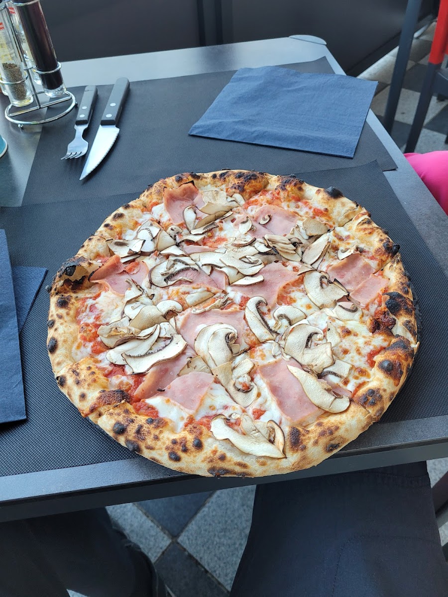 Restaurant Pizza Delice-6