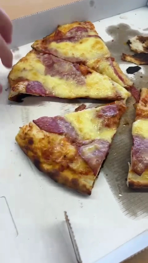 Restaurant & Pizzeria 'city Grill'-2