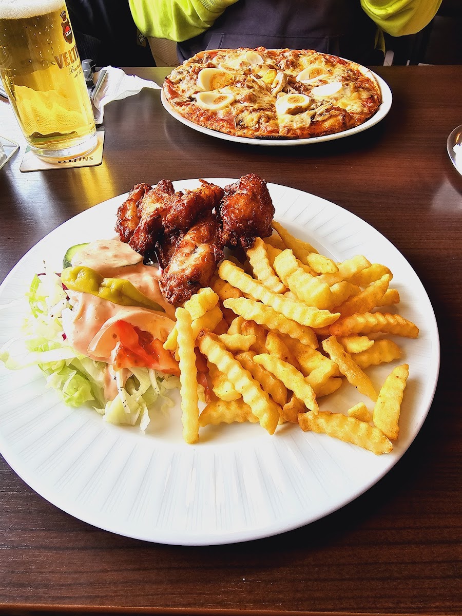 Restaurant & Pizzeria 'city Grill'-7