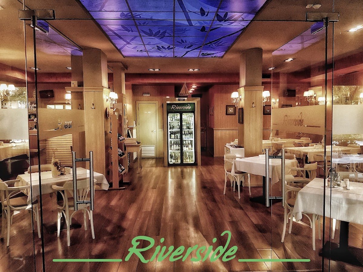 Restaurant 'riverside'