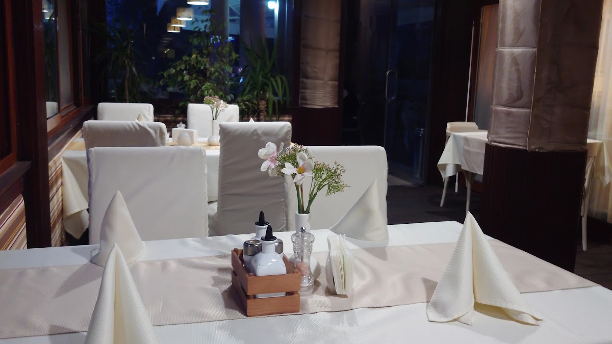 Restaurant 'riverside'-2