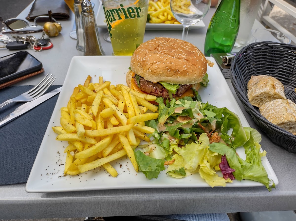 Restaurant Tan A-6