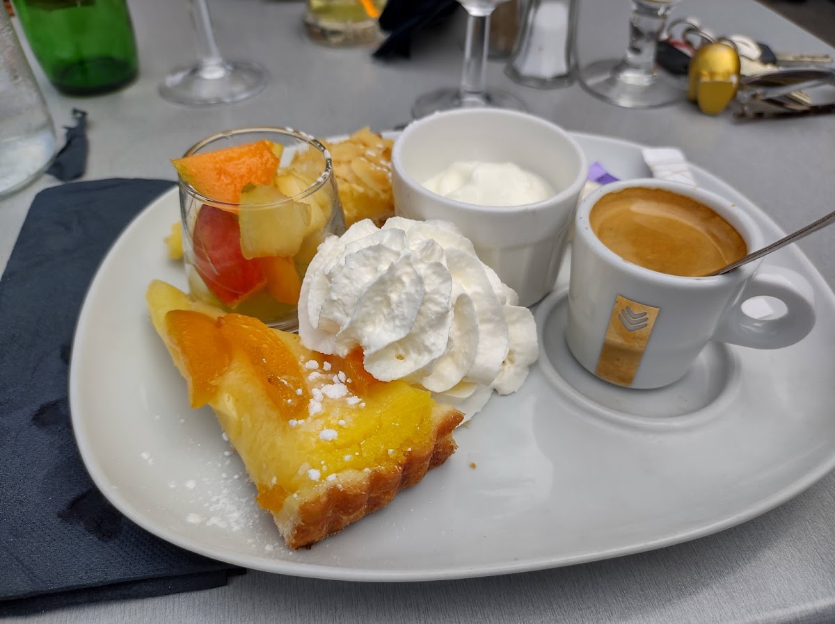 Restaurant Tan A-7
