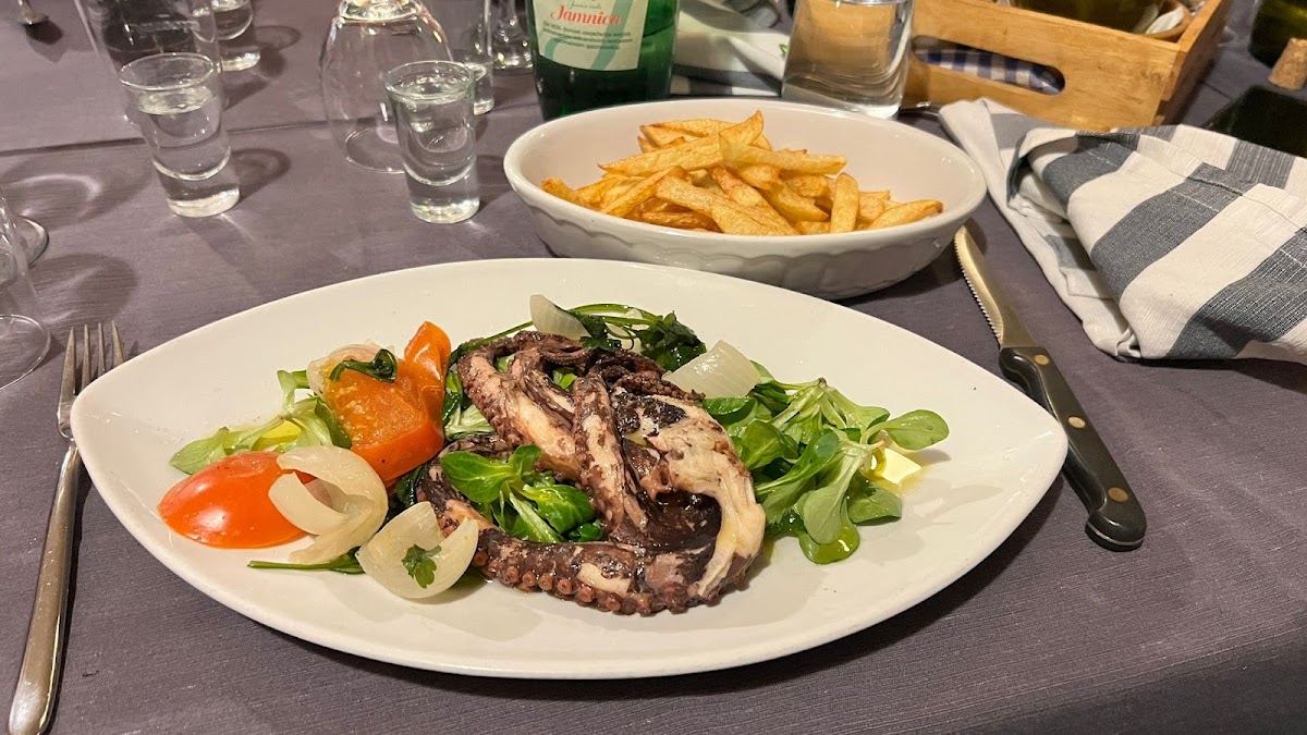 Restaurant Tic-Tac-3