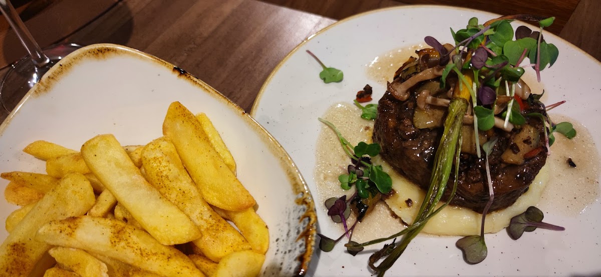 Restaurante Chulengo (Carnes Y Vinos)-10