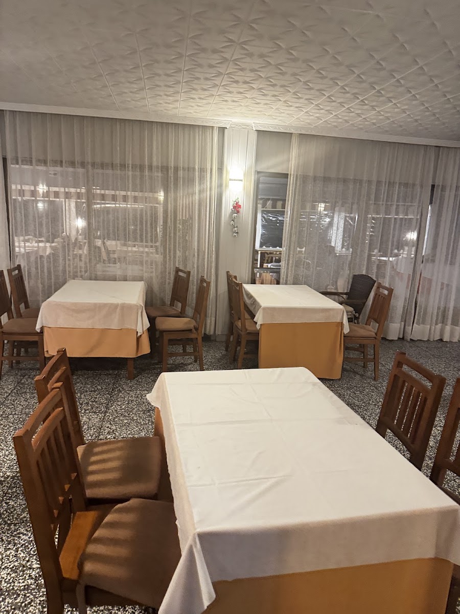 Restaurante Club 200-3
