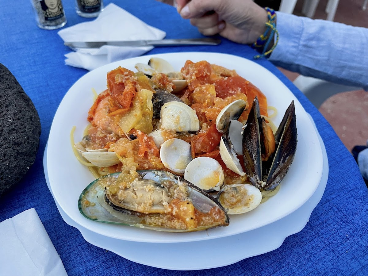Restaurante El Faro - Pescado Y Más-3