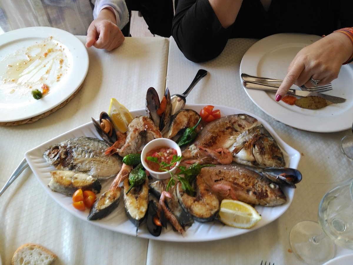 Restaurante Goleta Cabo De Gata. Frente Al Mar-9