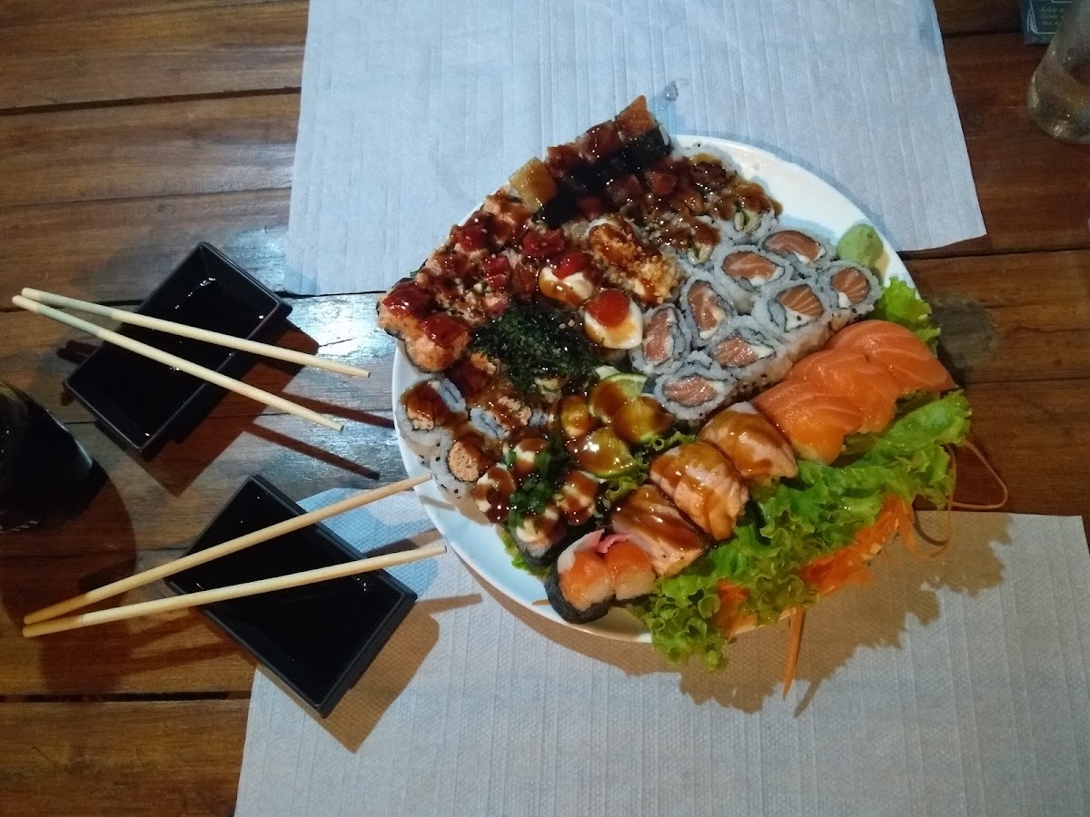 Restaurante Nosfrades Sushi Grill-5