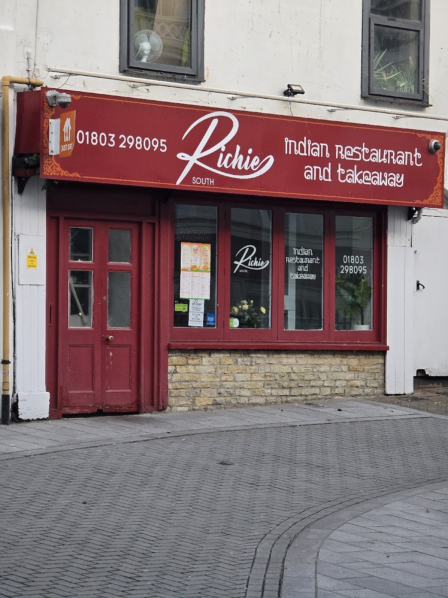 Richie Indian Restaurant And Takeaway-4