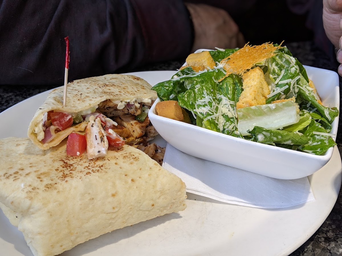Ricky's All Day Grill - Grande Prairie-10