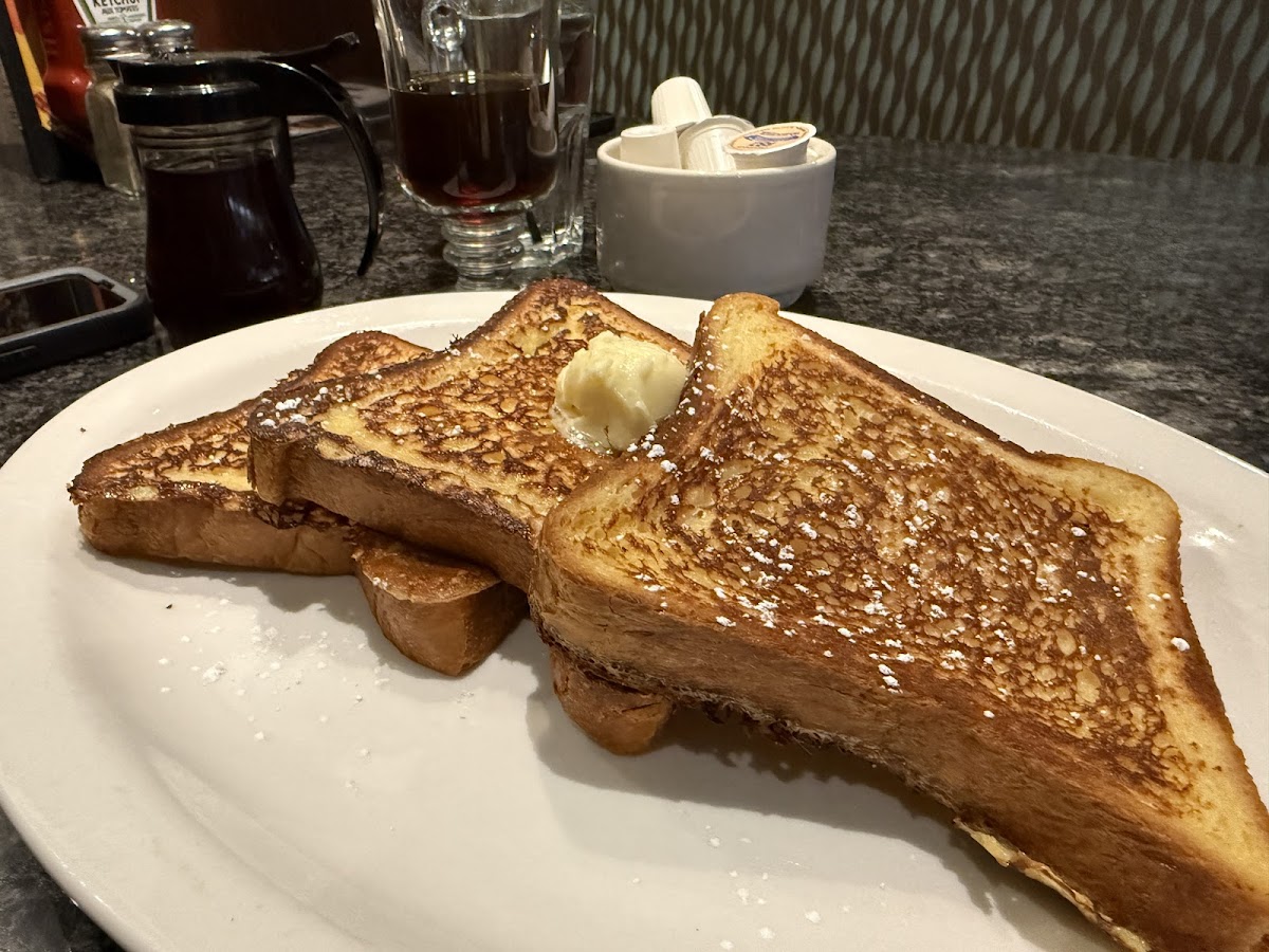 Ricky's All Day Grill - Grande Prairie-3