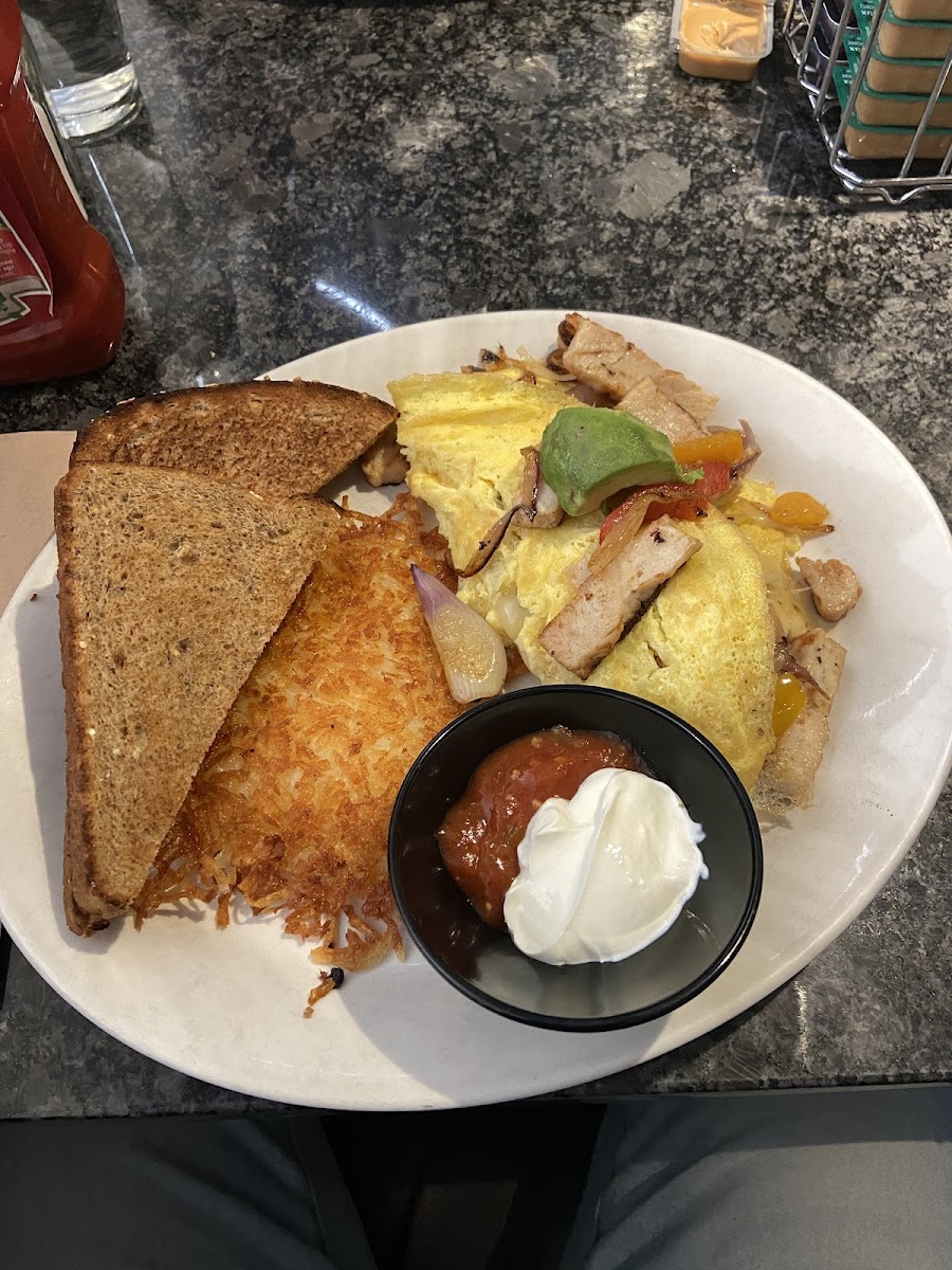 Ricky's All Day Grill - Grande Prairie-9