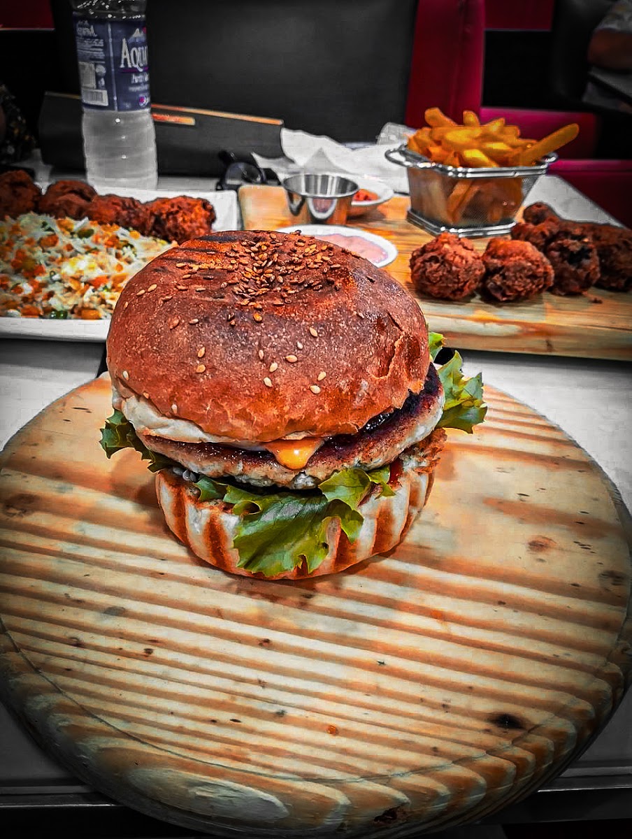 Riley's Pizza's And Burgers-8