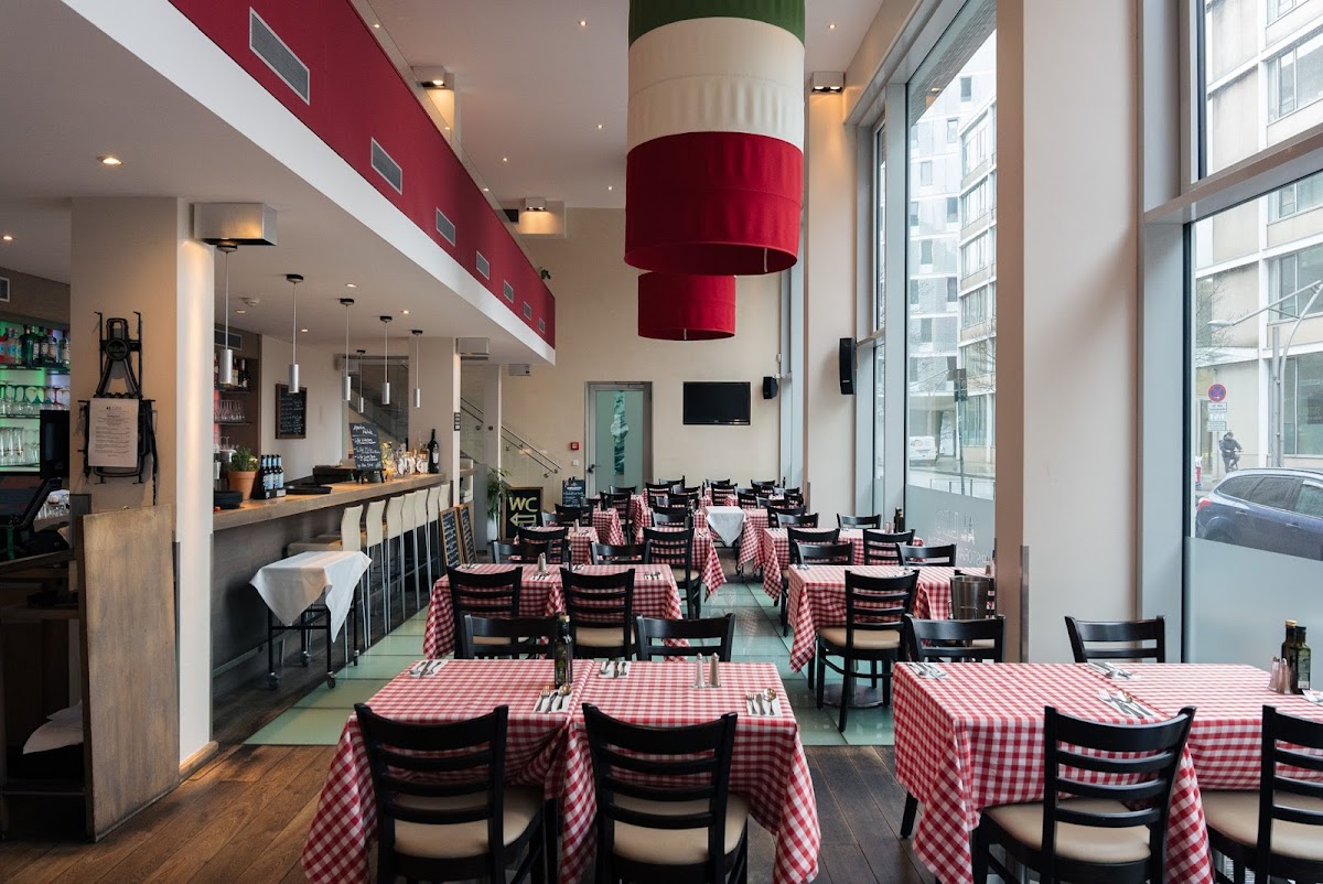 Ristorante Pizzeria Al Lido In Hamburg - Hafencity