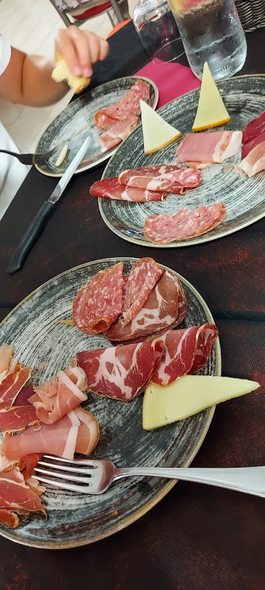 Ristorante Pizzeria City-9