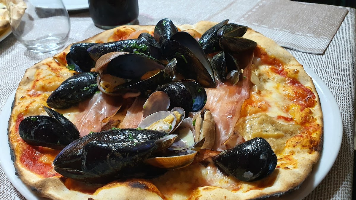 Ristorante Pizzeria Da Giovanna E Vittorio-4
