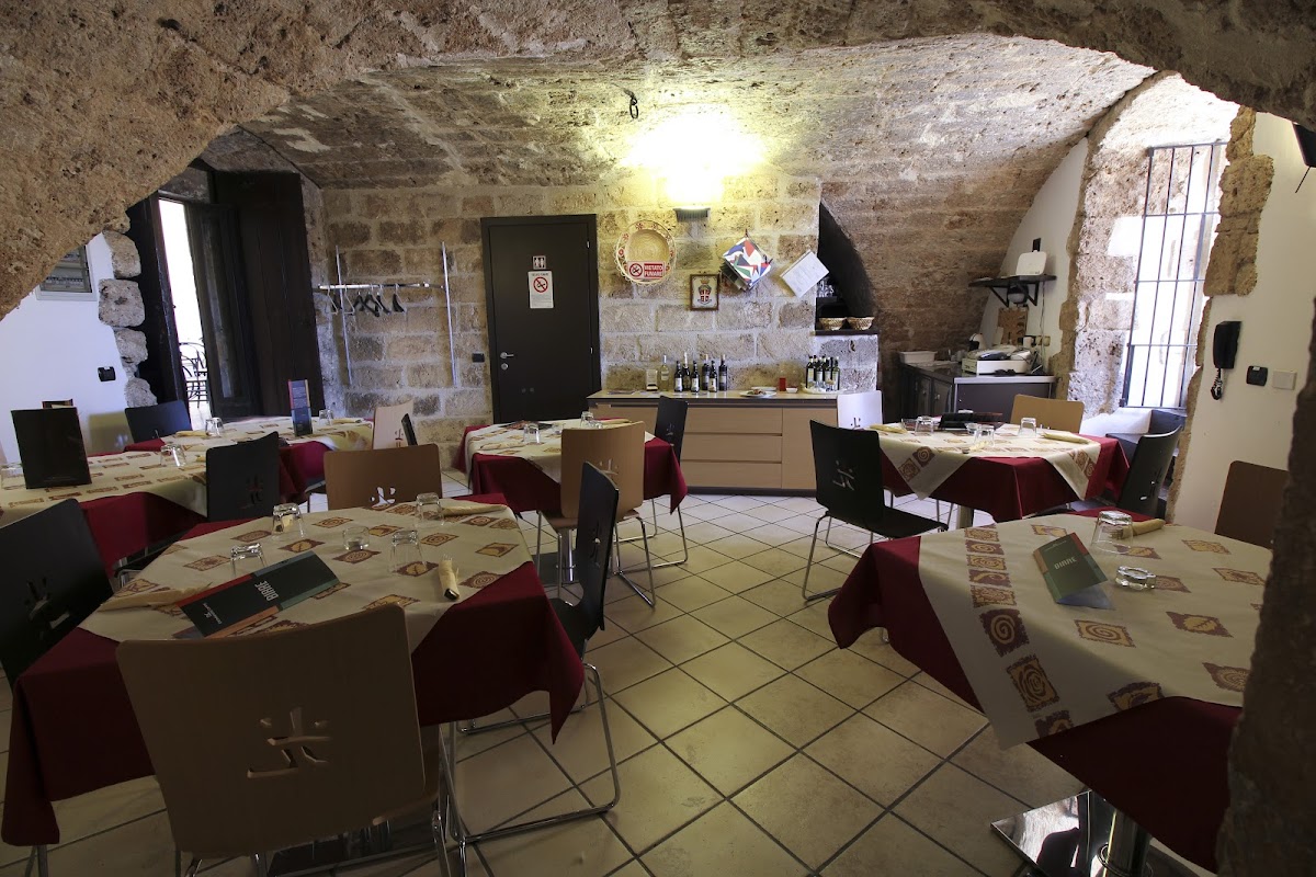 Ristorante & Pizzeria L' Antico Mercato Noto-3