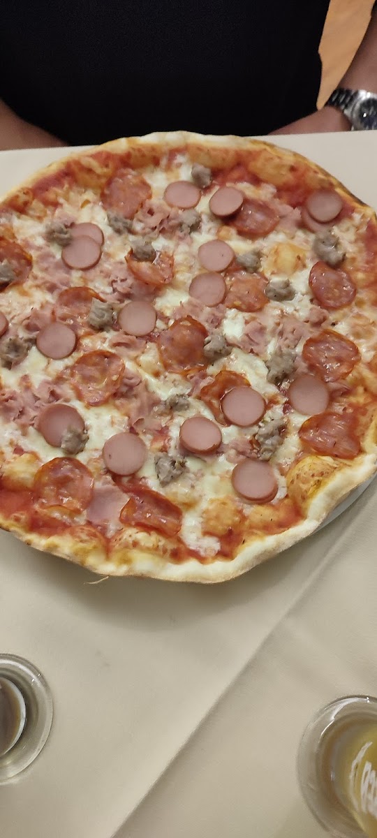 Ristorante - Pizzeria La Gustosa-9