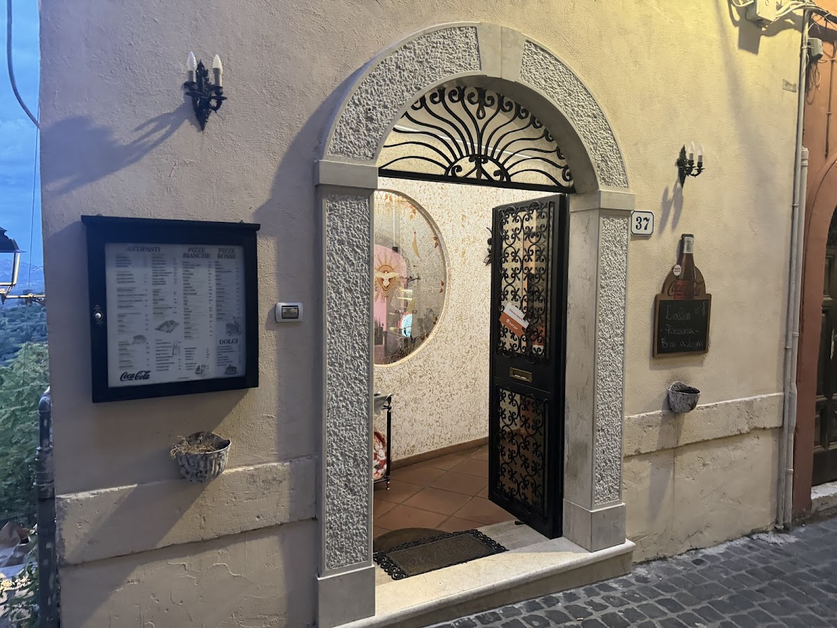 Ristorante Pizzeria La Rocchetta